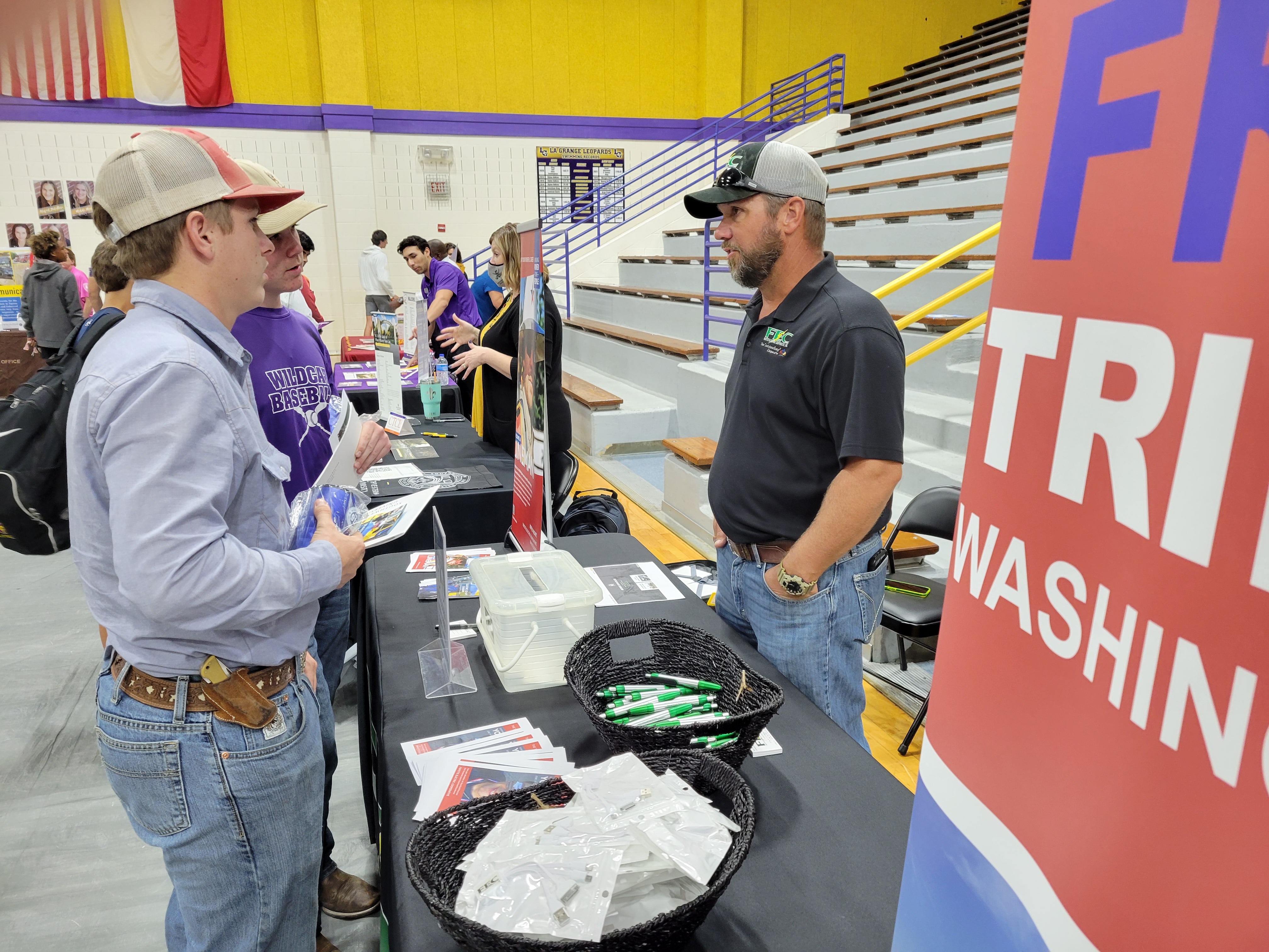 Line Foreman Greg Noak speaks to high school students about linemen careers